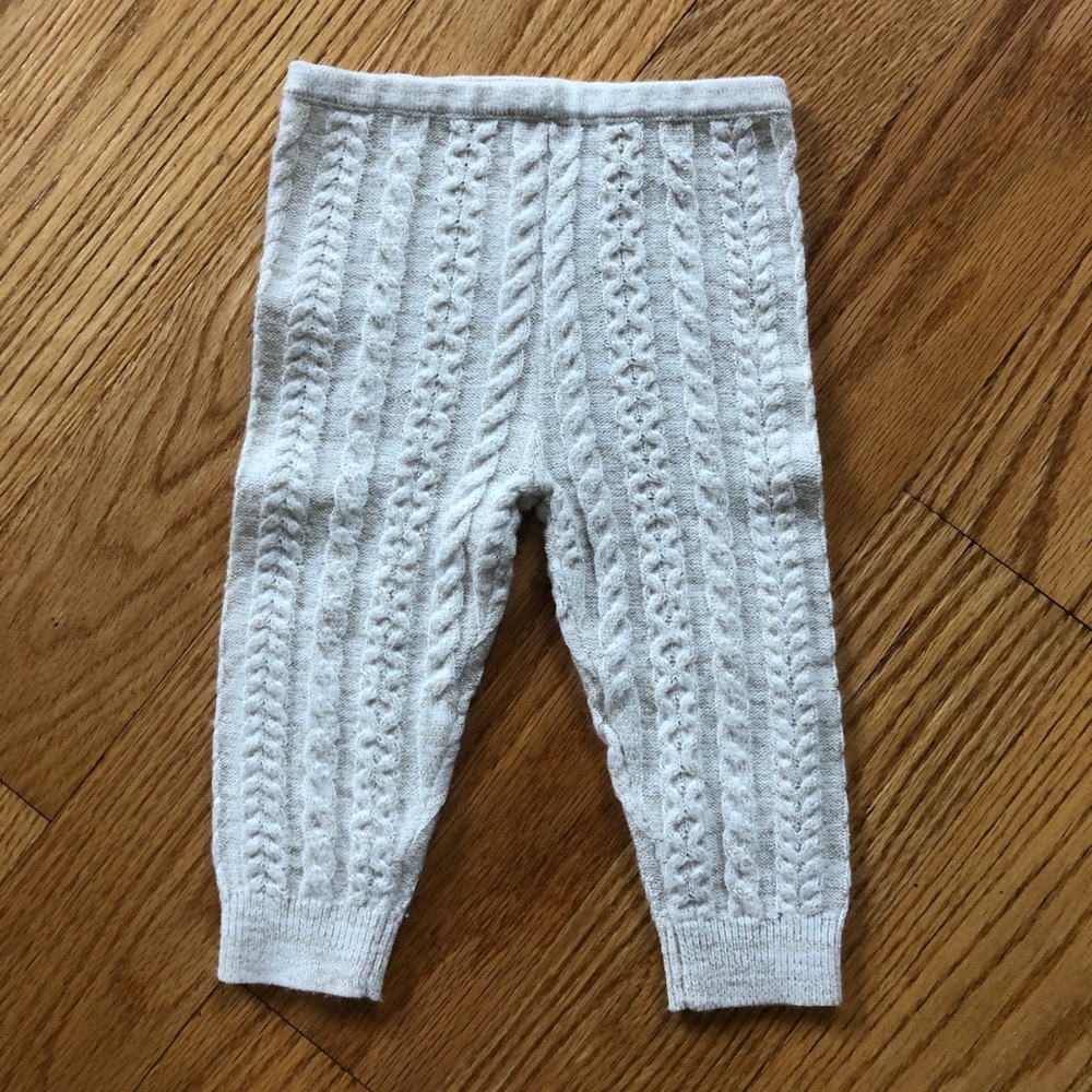 Baby girl 6 months Sweater Leggings • Baby B’Gosh